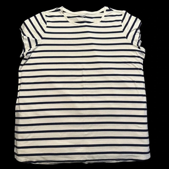 Old Navy Tops - Old Navy Slim Fit 4X White T-Shirt with Navy Stripes